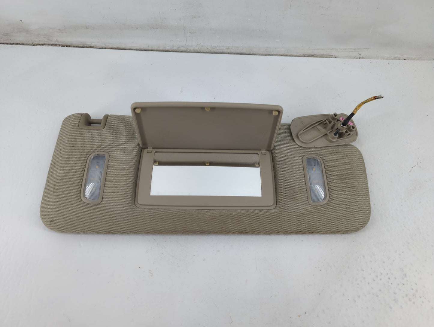 2016 Chevrolet Suburban 1500 Sun Visor Shade Replacement Passenger Right Mirror Fits Fits 2015 2017 2018 2019 2020 OEM Used Auto Parts