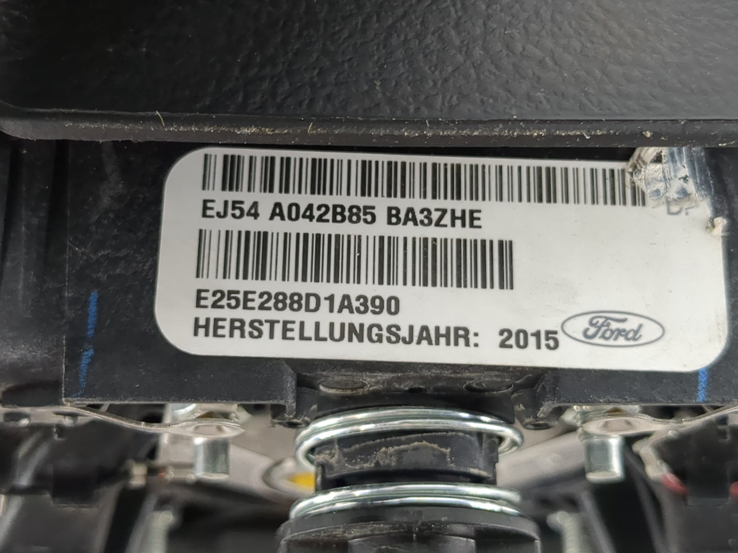 2015-2016 Ford Escape Air Bag Driver Left Steering Wheel Mounted P/N:EJ54 A042B85 BA3 Fits Fits 2015 2016 OEM Used Auto Parts - Oemusedautoparts1.com