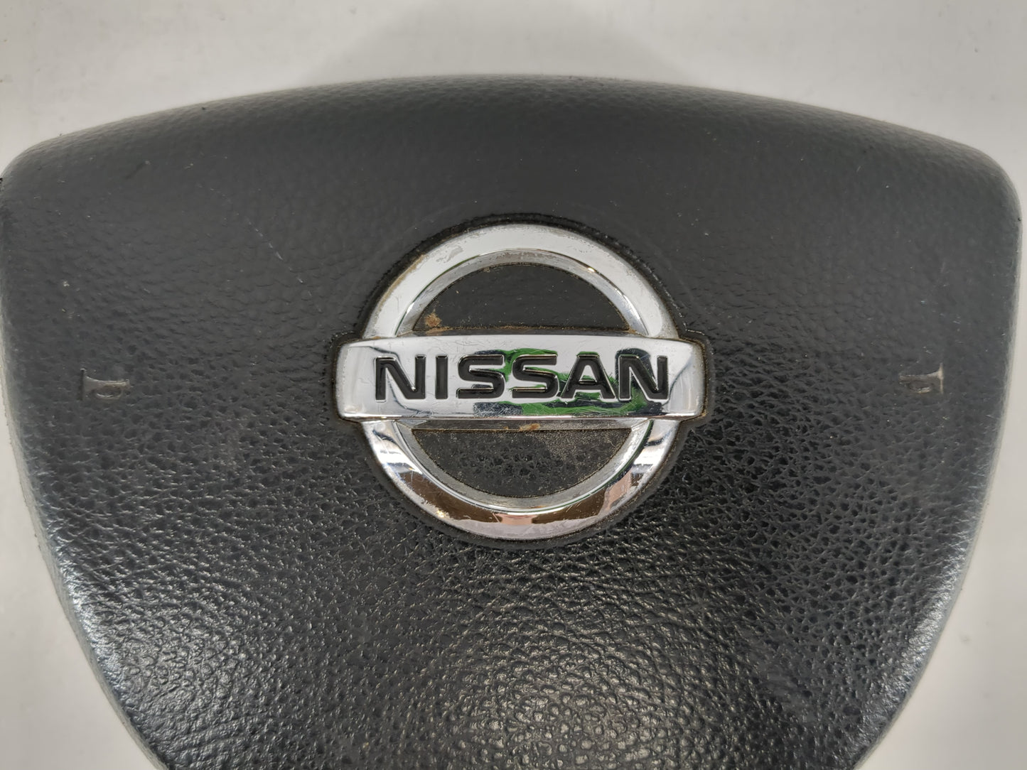 2005-2008 Nissan Maxima Air Bag Driver Left Steering Wheel Mounted P/N:0001225666P Fits Fits 2005 2006 2007 2008 OEM Used Auto Parts - Oemusedautoparts1.com