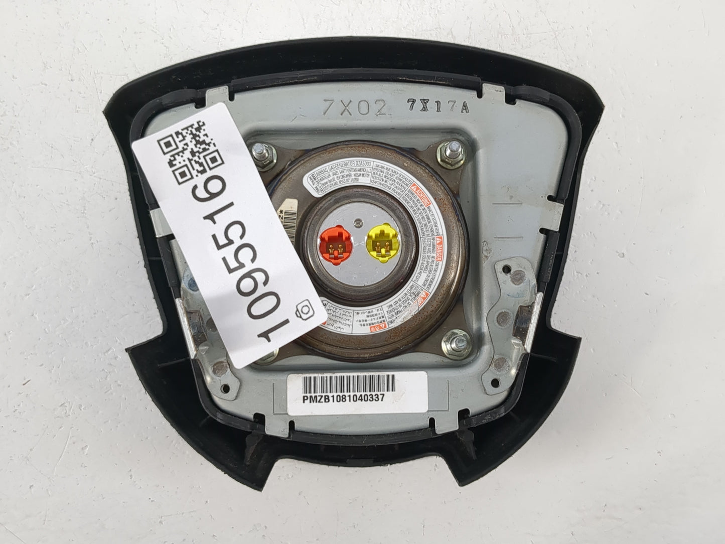 2005-2008 Nissan Maxima Air Bag Driver Left Steering Wheel Mounted P/N:0001225666P Fits Fits 2005 2006 2007 2008 OEM Used Auto Parts - Oemusedautoparts1.com