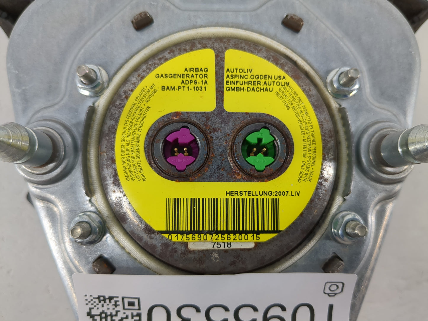 2008 Volvo V40 Air Bag Driver Left Steering Wheel Mounted Fits Fits 2009 2010 2011 OEM Used Auto Parts - Oemusedautoparts1.com