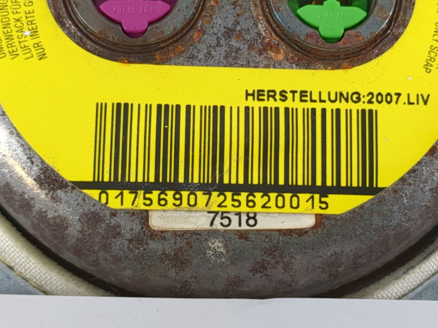 2008 Volvo V40 Air Bag Driver Left Steering Wheel Mounted Fits Fits 2009 2010 2011 OEM Used Auto Parts - Oemusedautoparts1.com