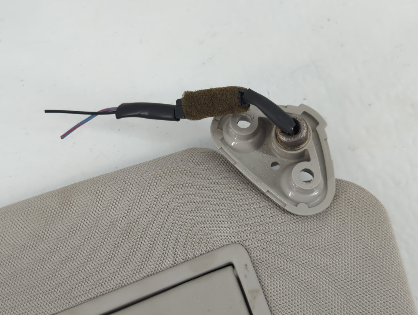 2010-2014 Subaru Legacy Sun Visor Shade Replacement Passenger Right Mirror Fits Fits 2010 2011 2012 2013 2014 OEM Used Auto Parts - Oemusedautoparts1.com