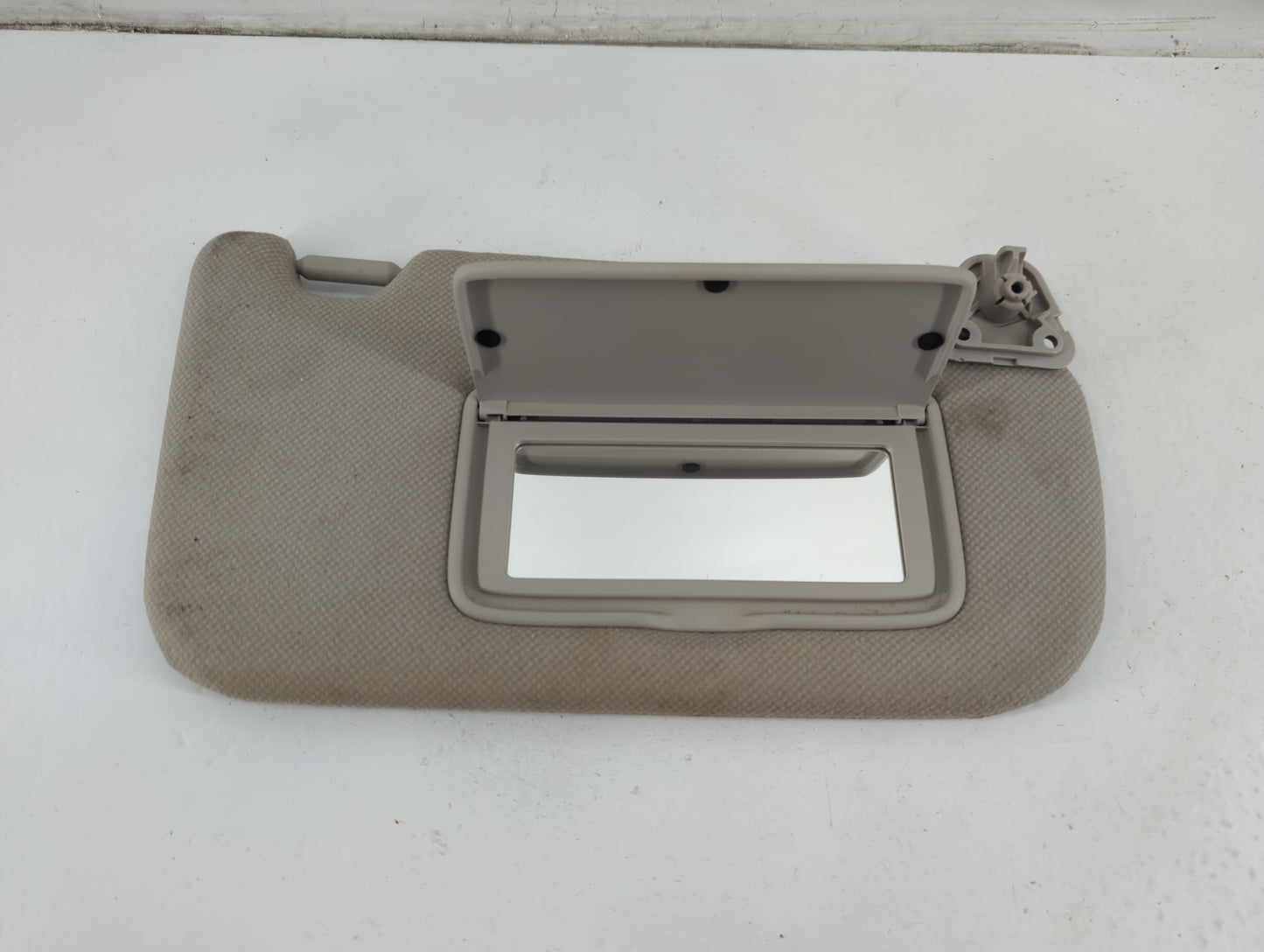 2013-2019 Nissan Sentra Sun Visor Shade Replacement Passenger Right Mirror Fits Fits 2012 2013 2014 2015 2016 2017 2018 2019 OEM Used Auto Parts - Oemusedautoparts1.com