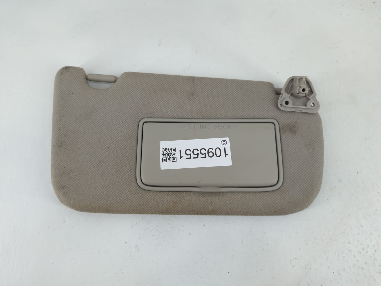 2013-2019 Nissan Sentra Sun Visor Shade Replacement Passenger Right Mirror Fits Fits 2012 2013 2014 2015 2016 2017 2018 2019 OEM Used Auto Parts - Oemusedautoparts1.com