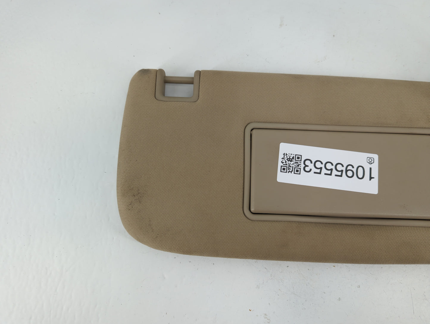 2011-2013 Jeep Grand Cherokee Sun Visor Shade Replacement Passenger Right Mirror Fits OEM Used Auto Parts - Oemusedautoparts1.com