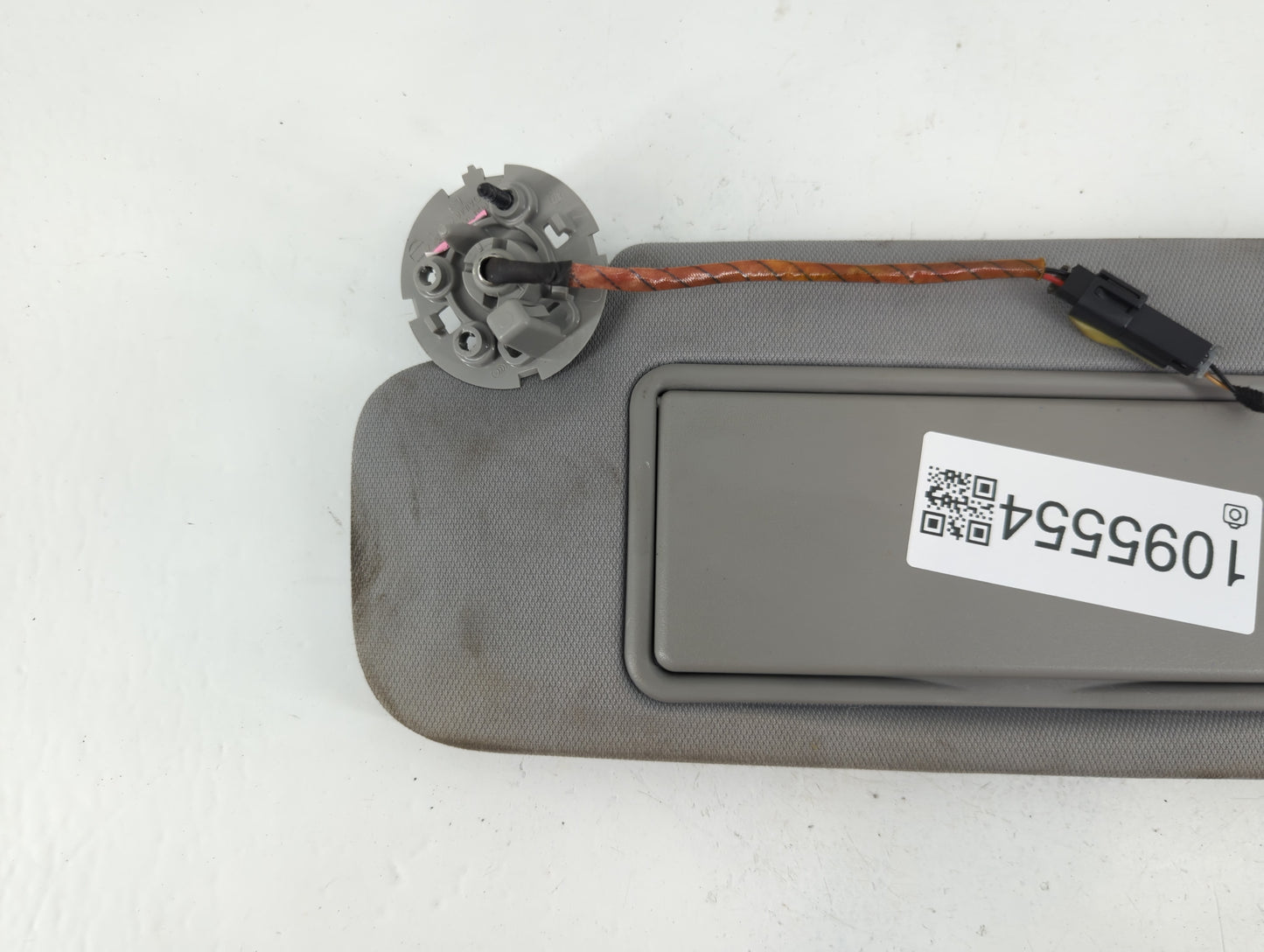 2016-2021 Chevrolet Malibu Sun Visor Shade Replacement Driver Left Mirror Fits Fits 2016 2017 2018 2019 2020 2021 OEM Used Auto Parts