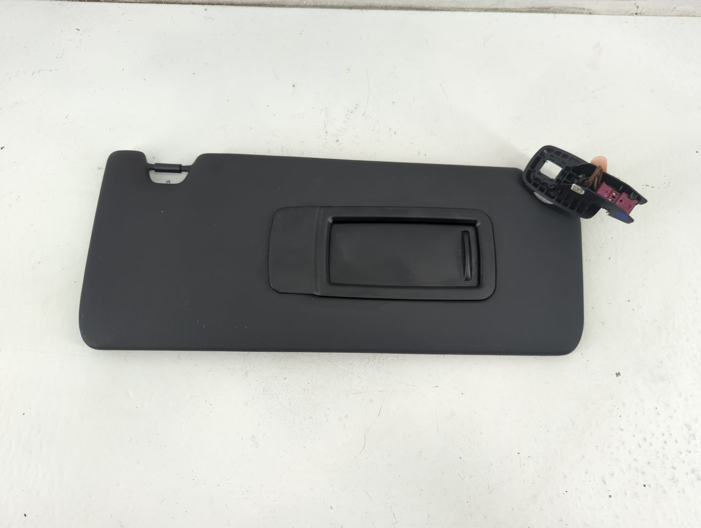 2019-2021 Bmw 330i Sun Visor Shade Replacement Passenger Right Mirror Fits Fits 2019 2020 2021 OEM Used Auto Parts - Oemusedautoparts1.com