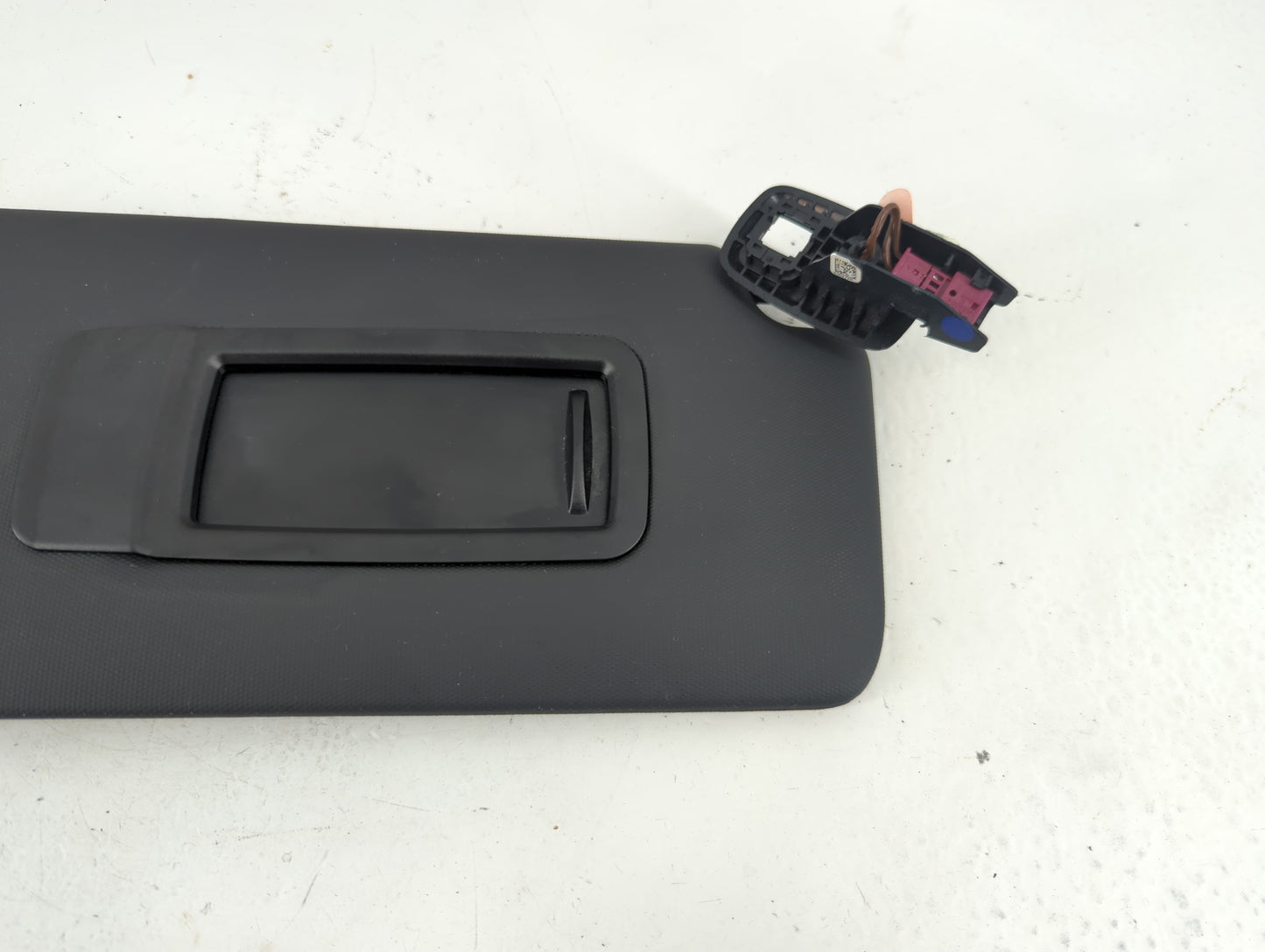 2019-2021 Bmw 330i Sun Visor Shade Replacement Passenger Right Mirror Fits Fits 2019 2020 2021 OEM Used Auto Parts - Oemusedautoparts1.com