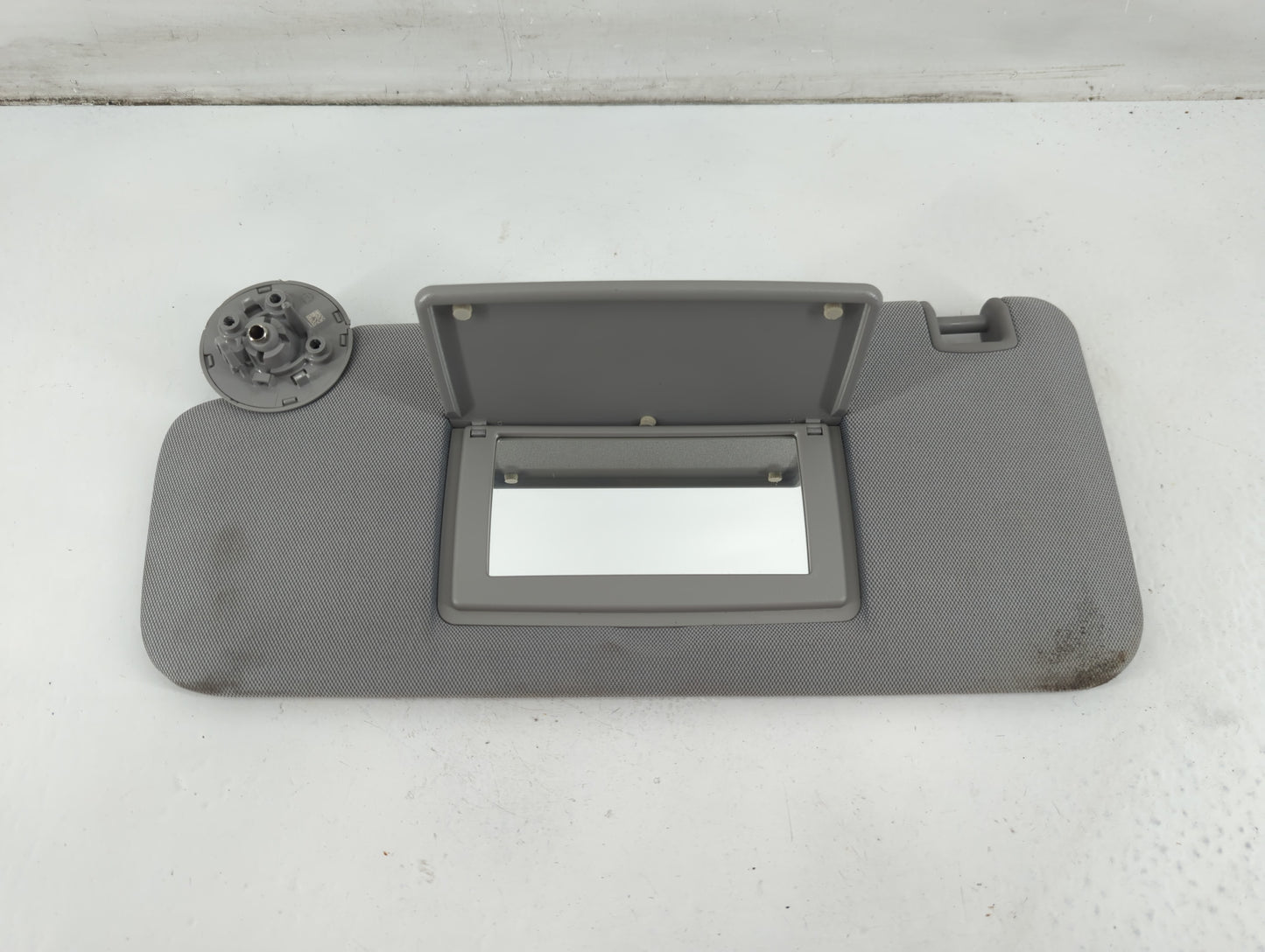 2017-2021 Chevrolet Trax Sun Visor Shade Replacement Driver Left Mirror Fits Fits 2017 2018 2019 2020 2021 OEM Used Auto Parts