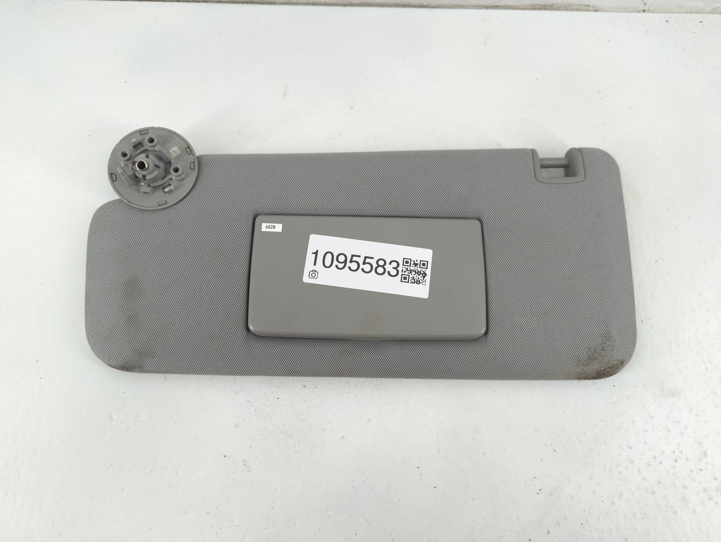 2017-2021 Chevrolet Trax Sun Visor Shade Replacement Driver Left Mirror Fits Fits 2017 2018 2019 2020 2021 OEM Used Auto Parts