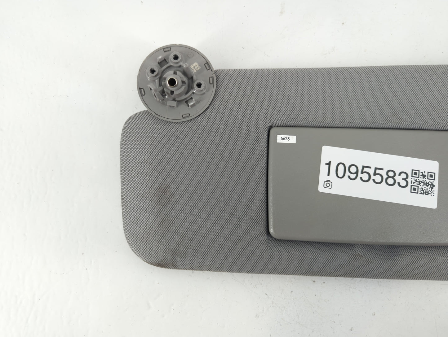 2017-2021 Chevrolet Trax Sun Visor Shade Replacement Driver Left Mirror Fits Fits 2017 2018 2019 2020 2021 OEM Used Auto Parts