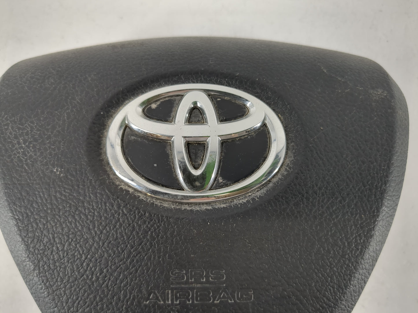 2013-2016 Toyota Venza Air Bag Driver Left Steering Wheel Mounted Fits Fits 2012 2013 2014 2015 2016 OEM Used Auto Parts - Oemusedautoparts1.com