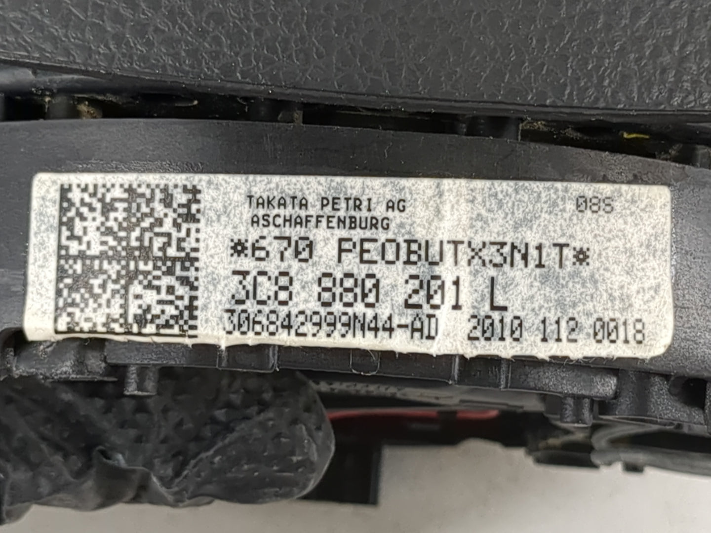 2008-2010 Volkswagen Passat Air Bag Driver Left Steering Wheel Mounted P/N:3C8 880 201 L Fits Fits 2008 2009 2010 OEM Used Auto Parts - Oemusedautoparts1.com