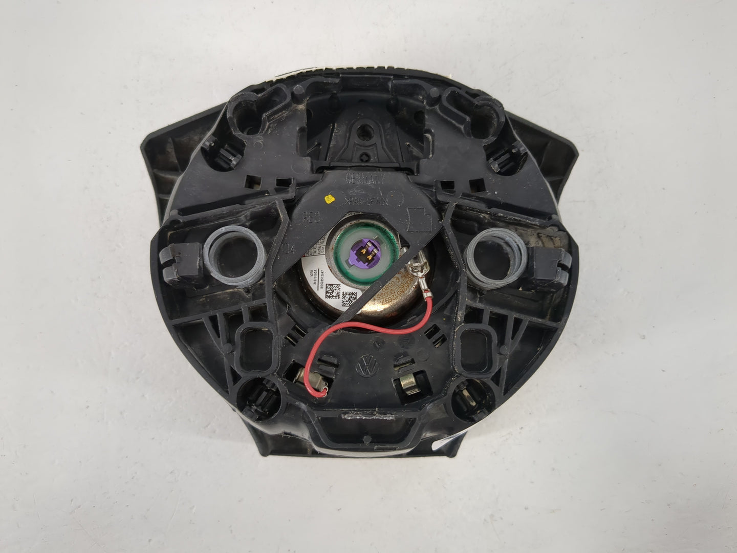 2008-2010 Volkswagen Passat Air Bag Driver Left Steering Wheel Mounted P/N:3C8 880 201 L Fits Fits 2008 2009 2010 OEM Used Auto Parts - Oemusedautoparts1.com