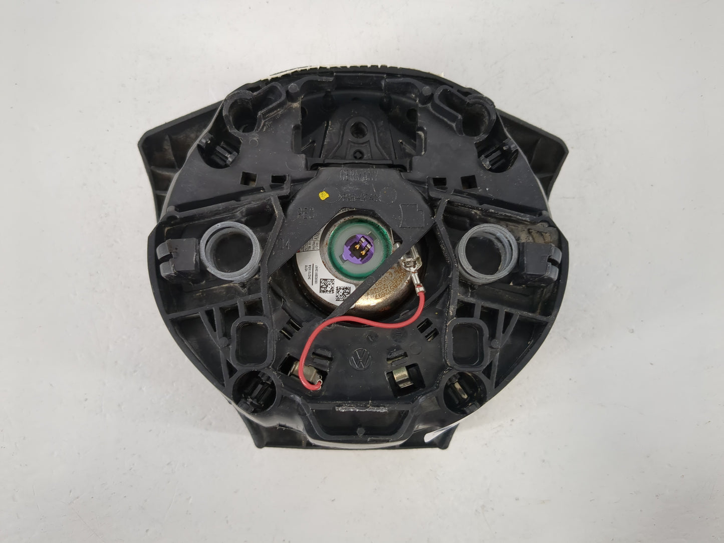 2008-2010 Volkswagen Passat Air Bag Driver Left Steering Wheel Mounted P/N:3C8 880 201 L Fits Fits 2008 2009 2010 OEM Used Auto Parts - Oemusedautoparts1.com