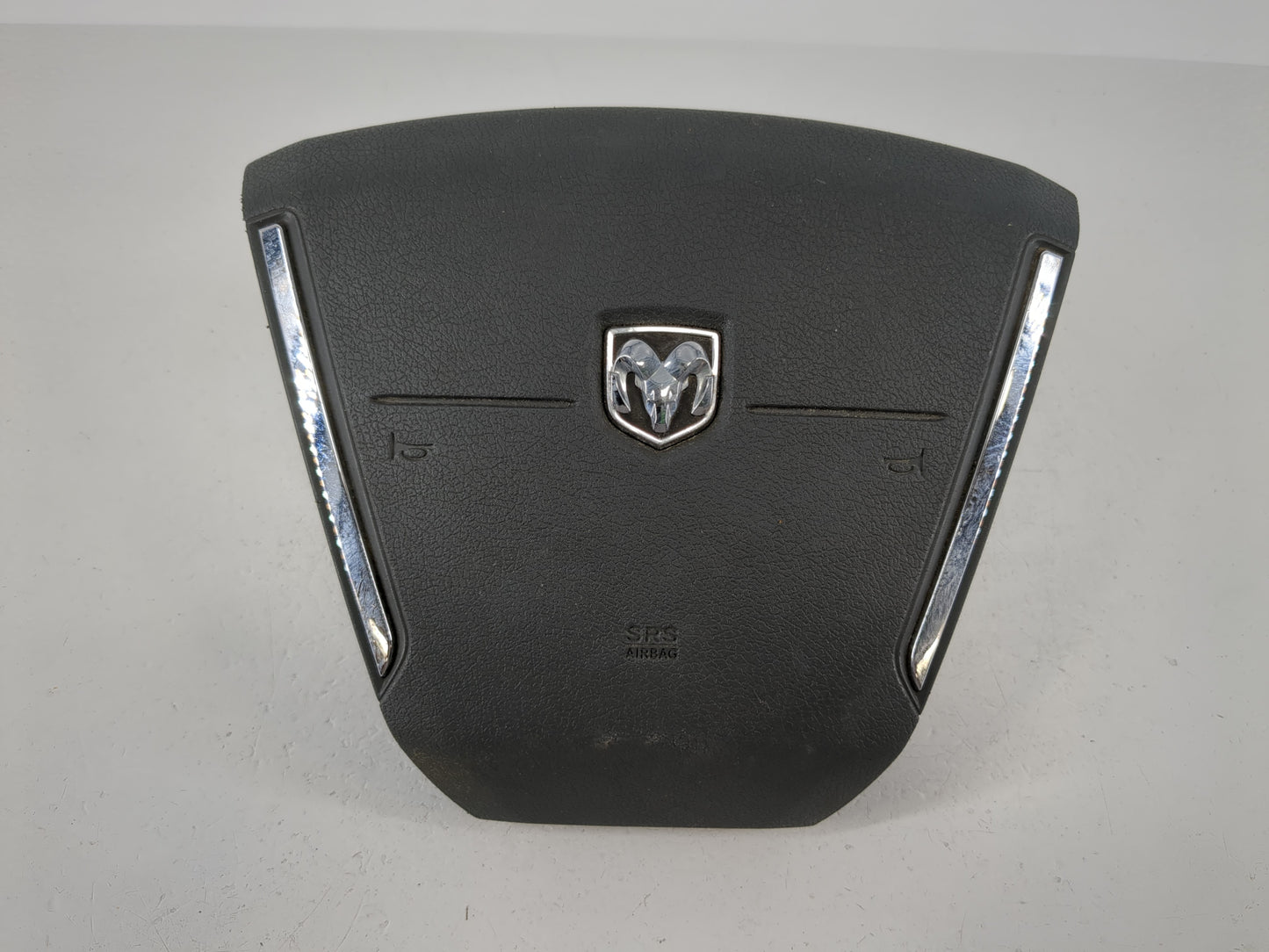 2008-2009 Dodge Avenger Air Bag Driver Left Steering Wheel Mounted Fits Fits 2008 2009 OEM Used Auto Parts - Oemusedautoparts1.com