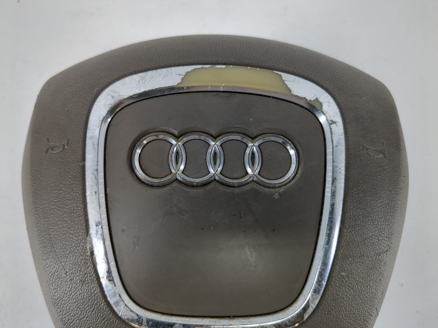 2007-2009 Audi A4 Air Bag Driver Left Steering Wheel Mounted P/N:8K0 880 201 A Fits Fits 2007 2008 2009 OEM Used Auto Parts - Oemusedautoparts1.com