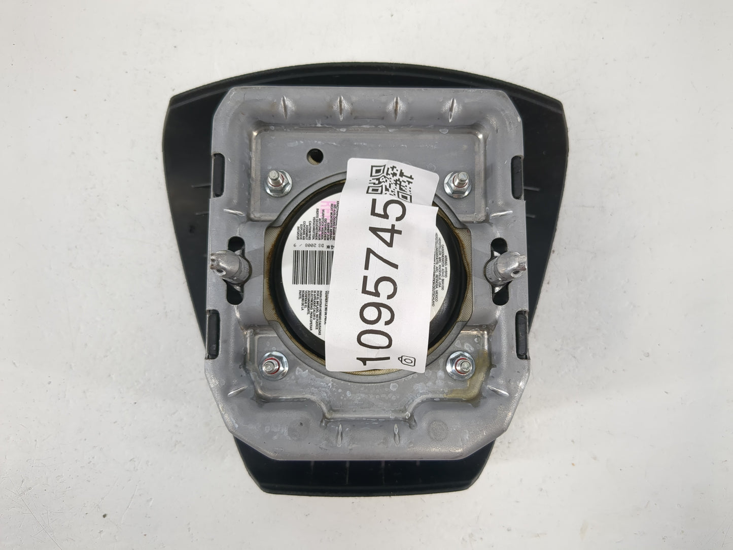 2009-2011 Chevrolet Traverse Air Bag Driver Left Steering Wheel Mounted P/N:AB0830Z290810016 Fits Fits 2009 2010 2011 OEM Used Auto Parts - Oemusedautoparts1.com