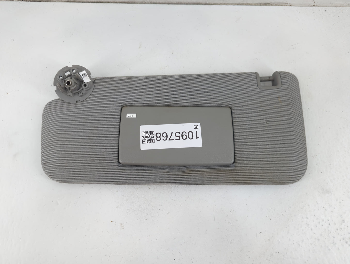 2017-2021 Chevrolet Trax Sun Visor Shade Replacement Driver Left Mirror Fits Fits 2017 2018 2019 2020 2021 OEM Used Auto Parts