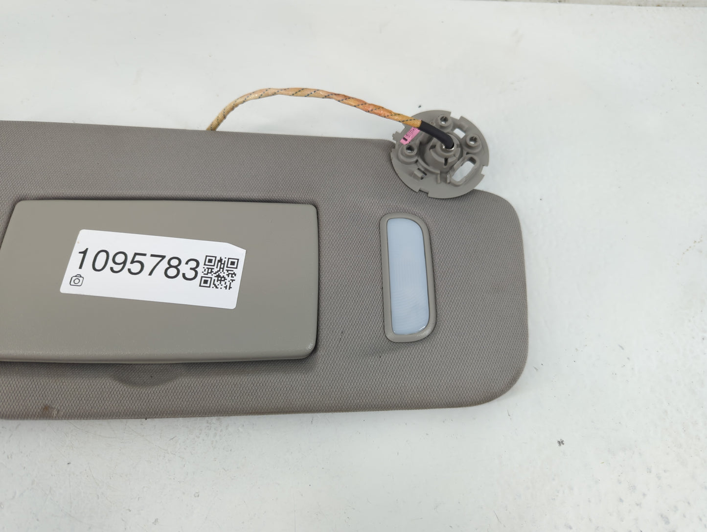 2010-2017 Chevrolet Equinox Sun Visor Shade Replacement Passenger Right Mirror Fits Fits 2010 2011 2012 2013 2014 2015 2016 2017 OEM Used Auto Parts