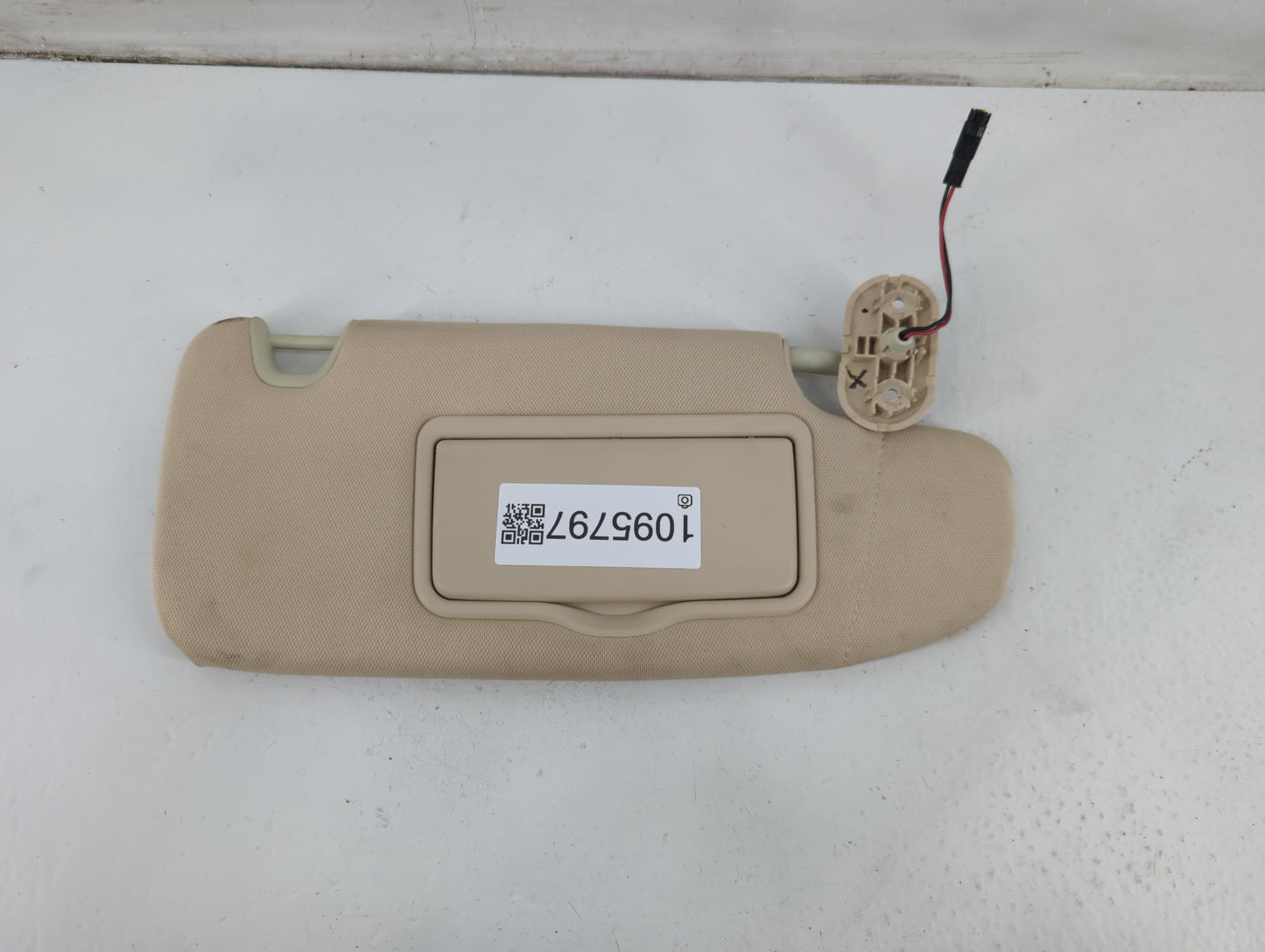 2006 Lincoln Zephyr Sun Visor Shade Replacement Passenger Right Mirror Fits Fits 2007 2008 2009 OEM Used Auto Parts