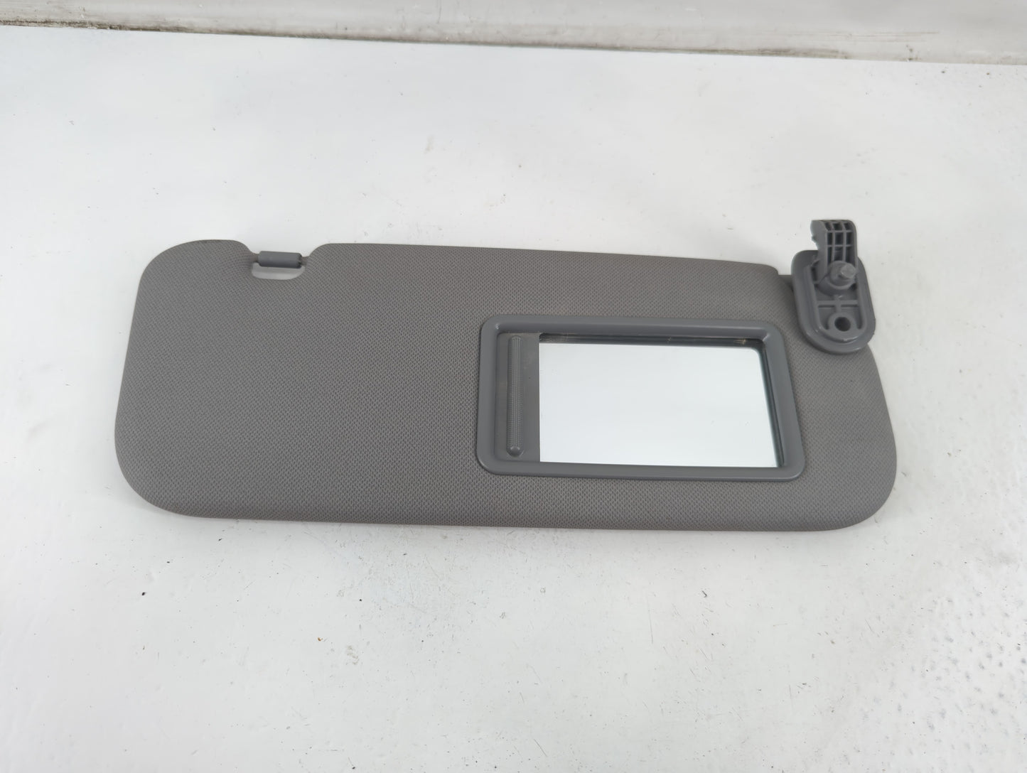 2014-2017 Hyundai Accent Sun Visor Shade Replacement Passenger Right Mirror Fits Fits 2014 2015 2016 2017 OEM Used Auto Parts - Oemusedautoparts1.com