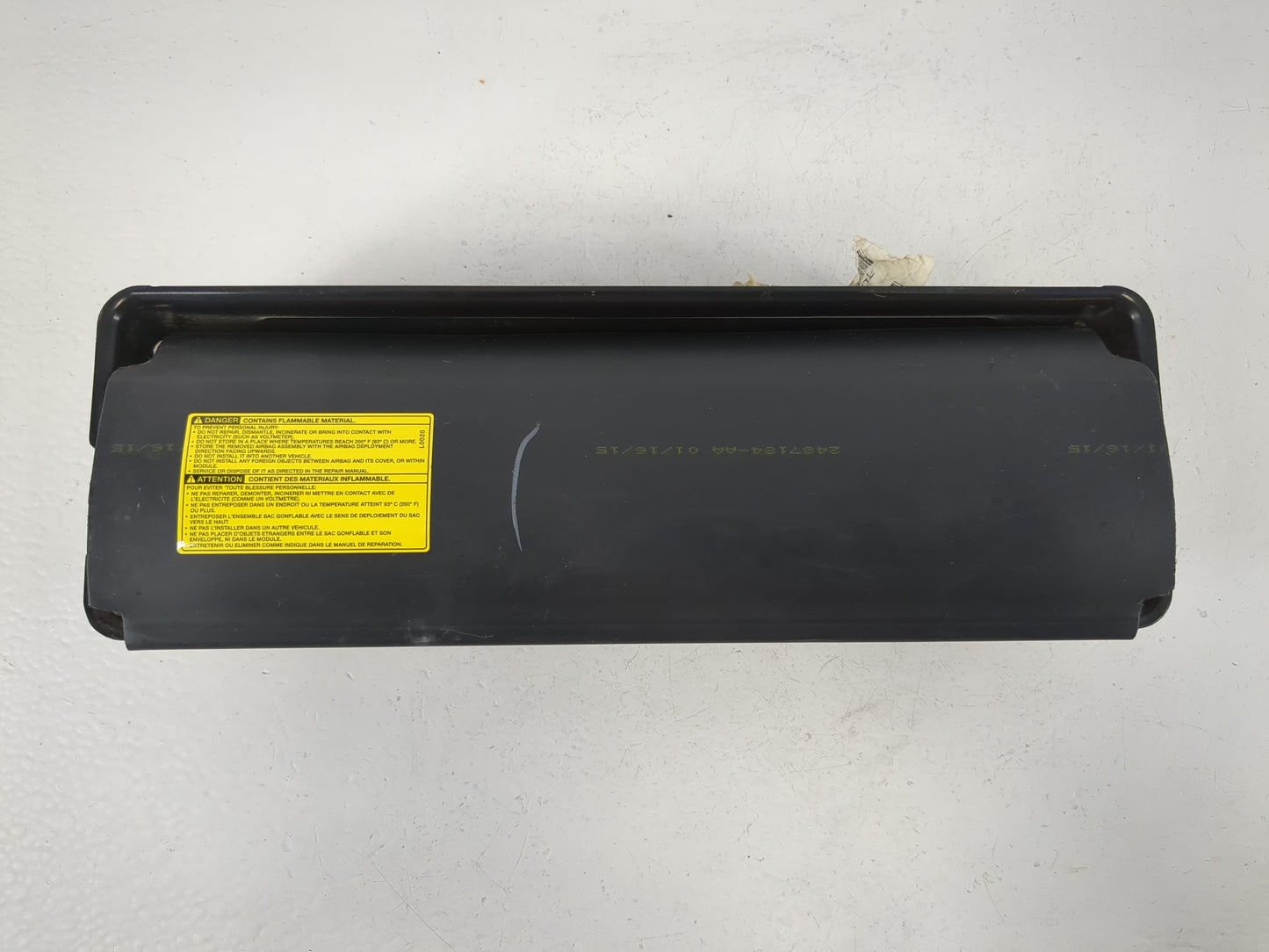 2014-2018 Jeep Cherokee Air Bag Driver Left Knee OEM P/N:P68102343AE Fits Fits 2014 2015 2016 2017 2018 OEM Used Auto Parts - Oemusedautoparts1.com