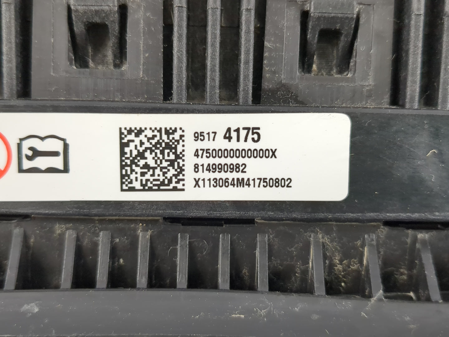 2012-2019 Chevrolet Sonic Air Bag Driver Left Knee OEM P/N:95174175 Fits Fits 2012 2013 2014 2015 2016 2017 2018 2019 OEM Used Auto Parts - Oemusedautoparts1.com