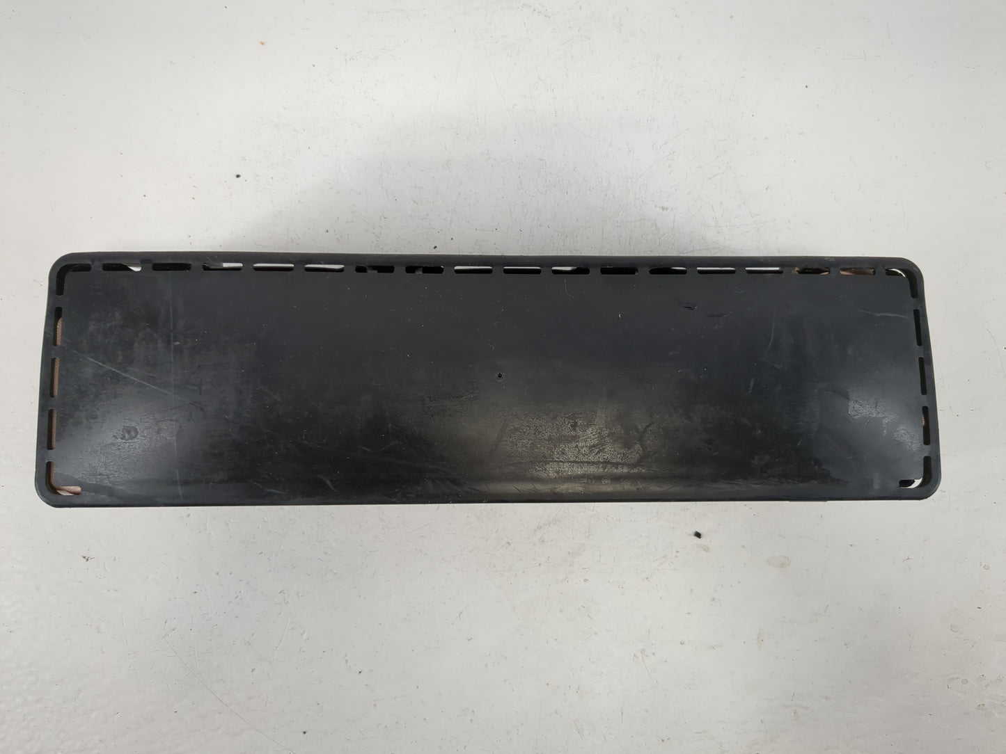 2014-2016 Chrysler Town & Country Air Bag Driver Left Knee OEM P/N:P05057771AF Fits Fits 2014 2015 2016 2017 2018 OEM Used Auto Parts - Oemusedautoparts1.com