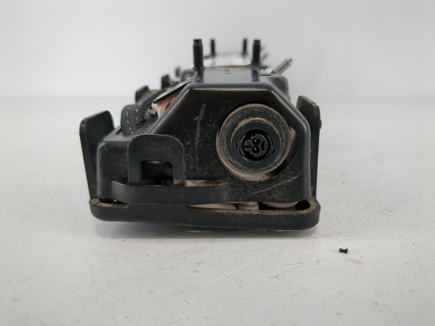 2014-2016 Chrysler Town & Country Air Bag Driver Left Knee OEM P/N:P05057771AF Fits Fits 2014 2015 2016 2017 2018 OEM Used Auto Parts - Oemusedautoparts1.com