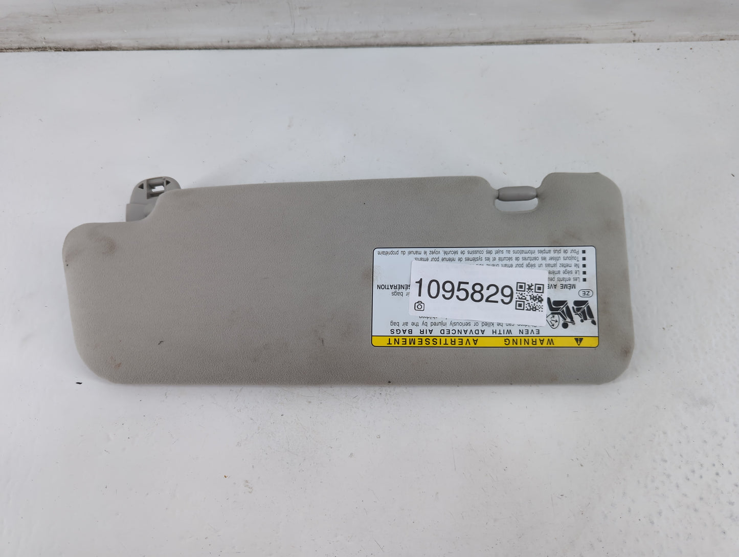 2010-2015 Toyota Prius Sun Visor Shade Replacement Passenger Right Mirror Fits Fits 2010 2011 2012 2013 2014 2015 OEM Used Auto Parts