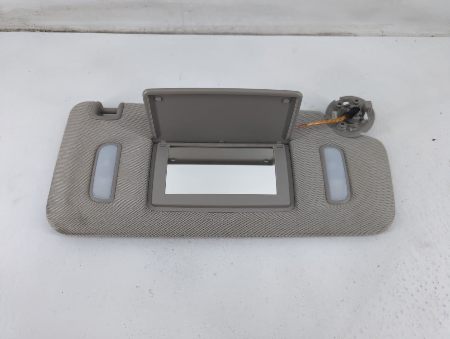 2010-2017 Chevrolet Equinox Sun Visor Shade Replacement Passenger Right Mirror Fits Fits 2010 2011 2012 2013 2014 2015 2016 2017 OEM Used Auto Parts