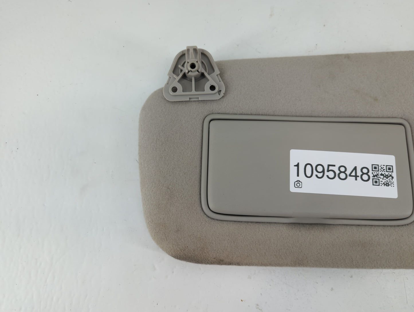 2013-2019 Nissan Sentra Sun Visor Shade Replacement Driver Left Mirror Fits Fits 2012 2013 2014 2015 2016 2017 2018 2019 OEM Used Auto Parts - Oemusedautoparts1.com