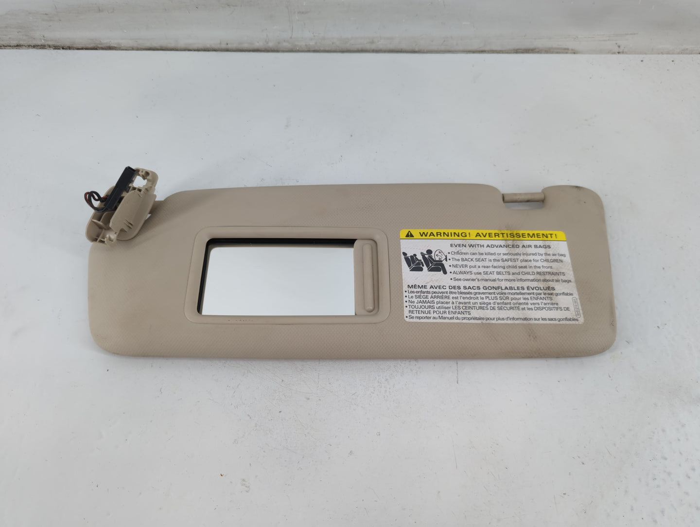 2009-2012 Audi A4 Sun Visor Shade Replacement Driver Left Mirror Fits Fits 2009 2010 2011 2012 OEM Used Auto Parts - Oemusedautoparts1.com