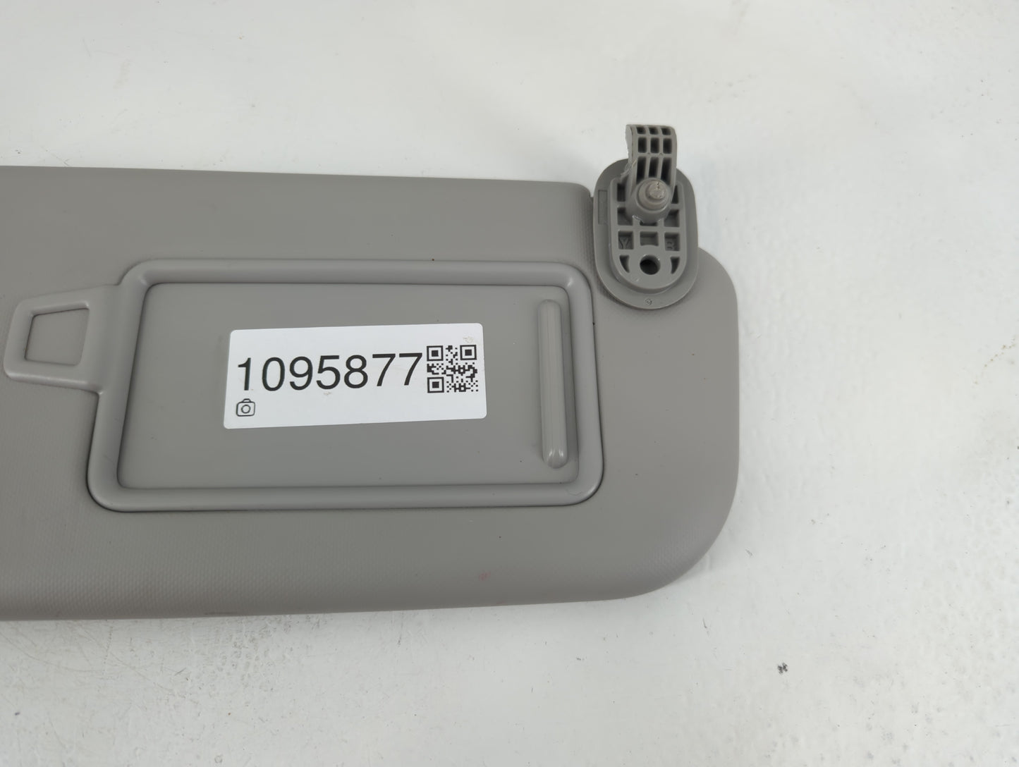 2018-2020 Kia Rio Sun Visor Shade Replacement Passenger Right Mirror Fits Fits 2018 2019 2020 2021 2022 OEM Used Auto Parts