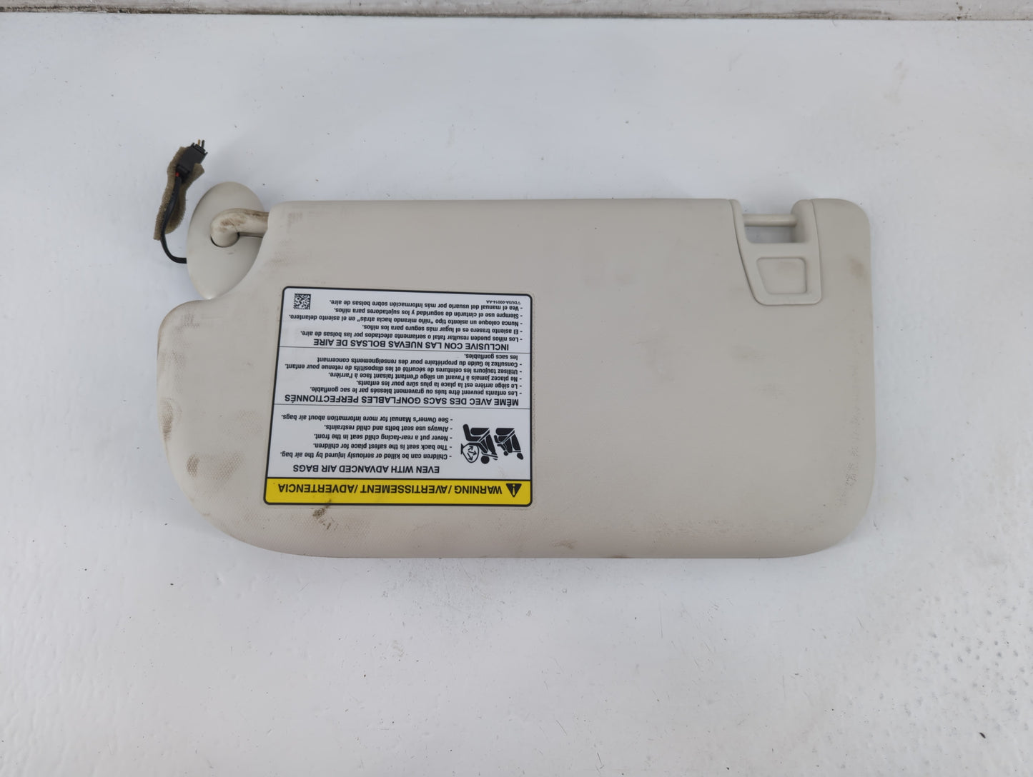 2013-2019 Ford Escape Sun Visor Shade Replacement Passenger Right Mirror Fits Fits 2013 2014 2015 2016 2017 2018 2019 OEM Used Auto Parts - Oemusedautoparts1.com