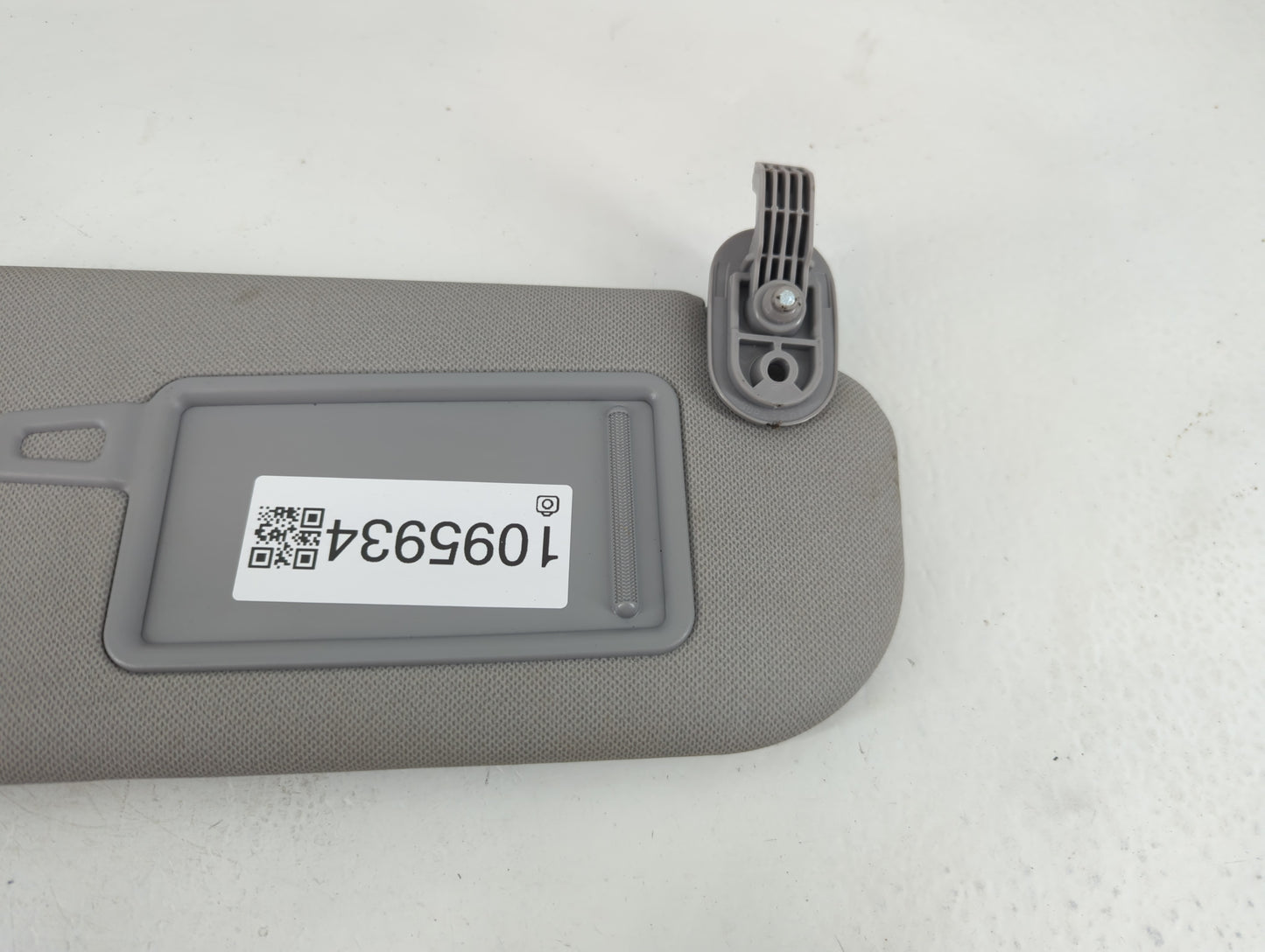 2016-2021 Chevrolet Malibu Sun Visor Shade Replacement Passenger Right Mirror Fits Fits 2016 2017 2018 2019 2020 2021 OEM Used Auto Parts