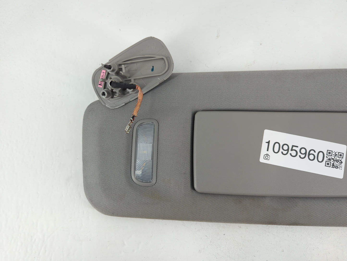 2014-2019 Chevrolet Silverado 1500 Sun Visor Shade Replacement Driver Left Mirror Fits Fits 2014 2015 2016 2017 2018 2019 OEM Used Auto Parts