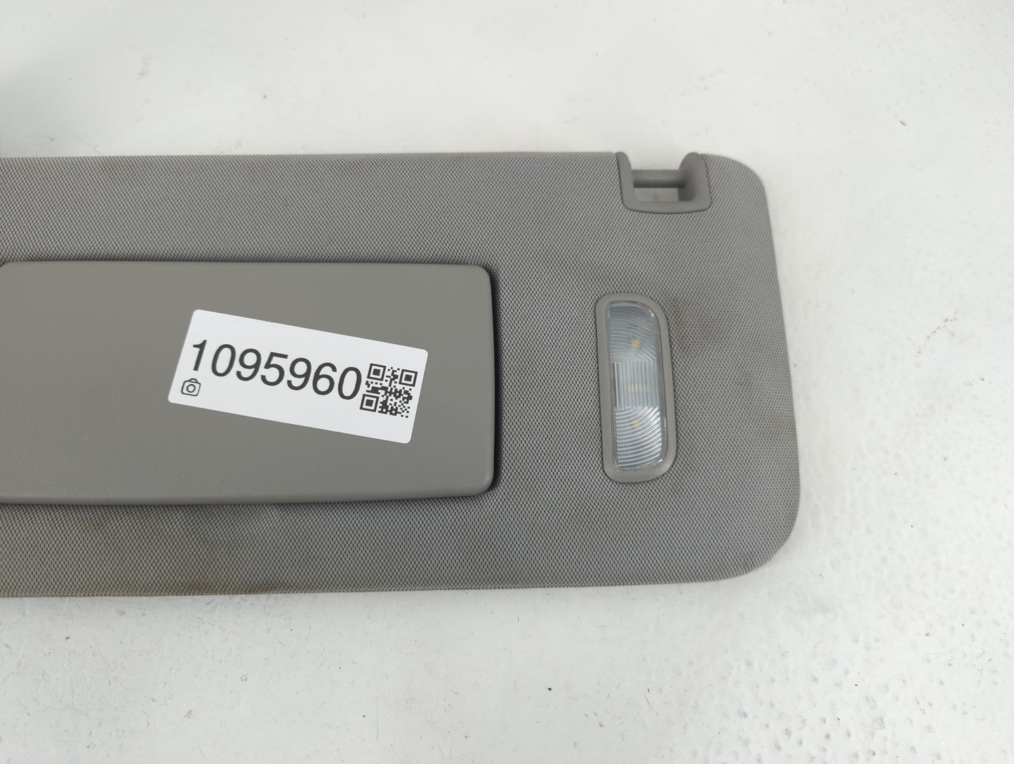 2014-2019 Chevrolet Silverado 1500 Sun Visor Shade Replacement Driver Left Mirror Fits Fits 2014 2015 2016 2017 2018 2019 OEM Used Auto Parts