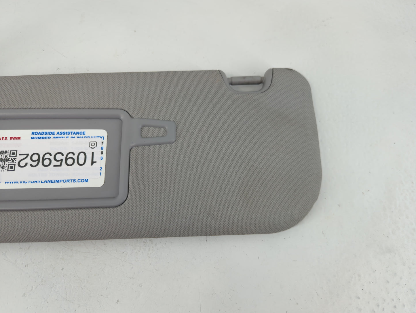 2016-2021 Chevrolet Malibu Sun Visor Shade Replacement Driver Left Mirror Fits Fits 2016 2017 2018 2019 2020 2021 OEM Used Auto Parts