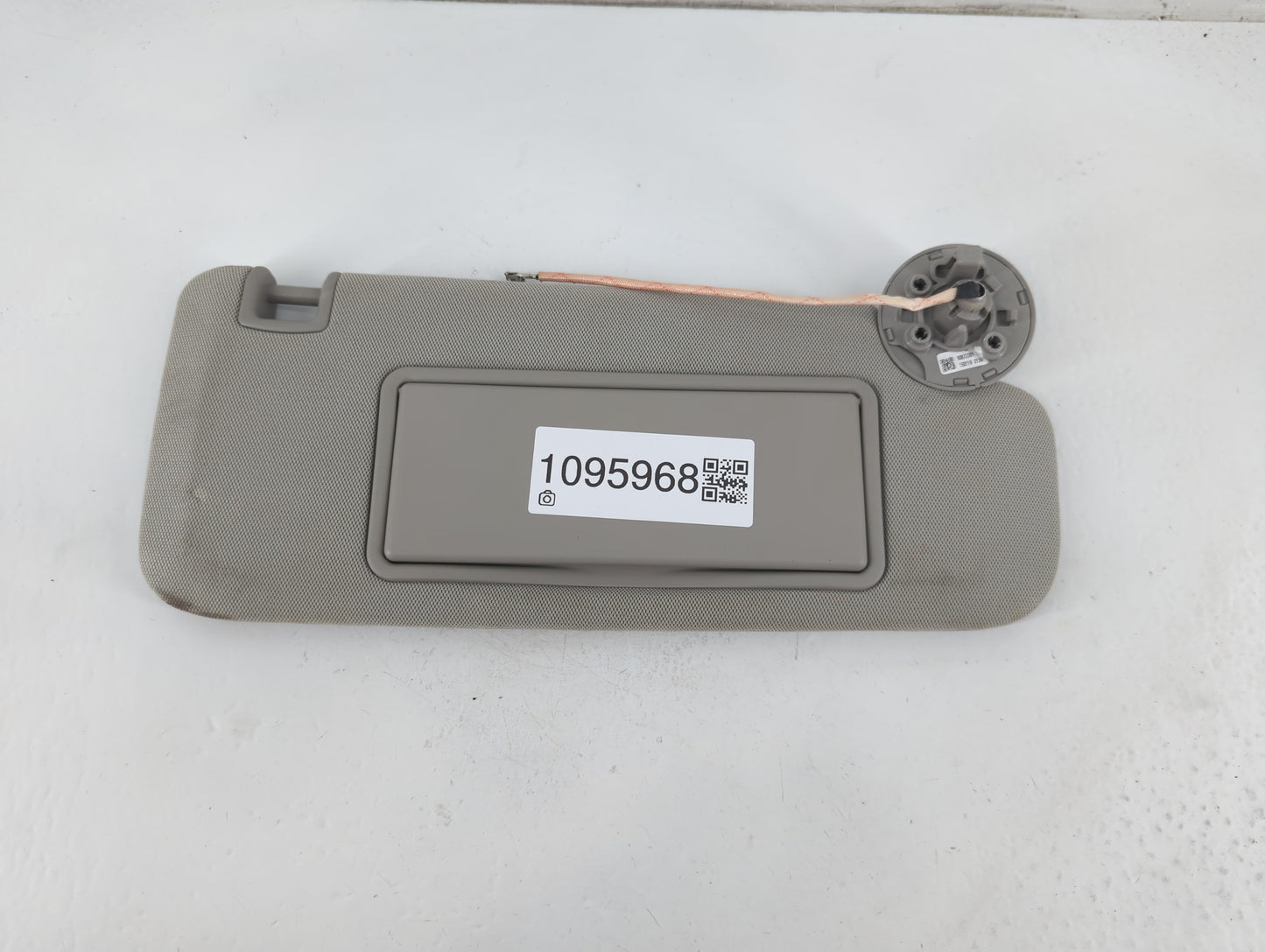 2011-2016 Chevrolet Cruze Sun Visor Shade Replacement Passenger Right Mirror Fits Fits 2011 2012 2013 2014 2015 2016 OEM Used Auto Parts