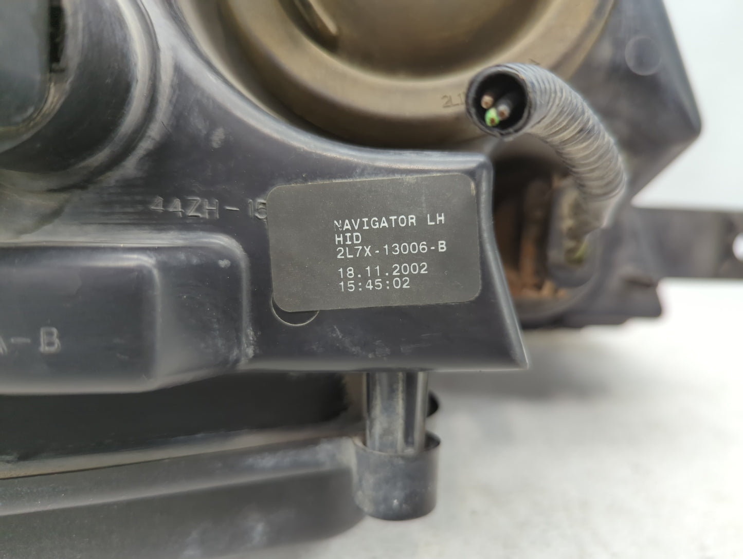 2003-2006 Lincoln Navigator Driver Left Oem Head Light Headlight Lamp