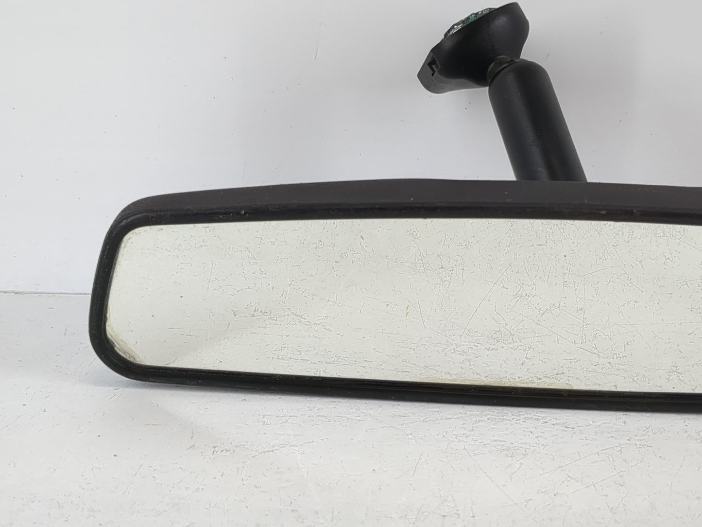 2004-2008 Chrysler Pacifica Interior Rear View Mirror Replacement OEM P/N:E8011083 Fits Fits 2004 2005 2006 2007 2008 OEM Used Auto Parts