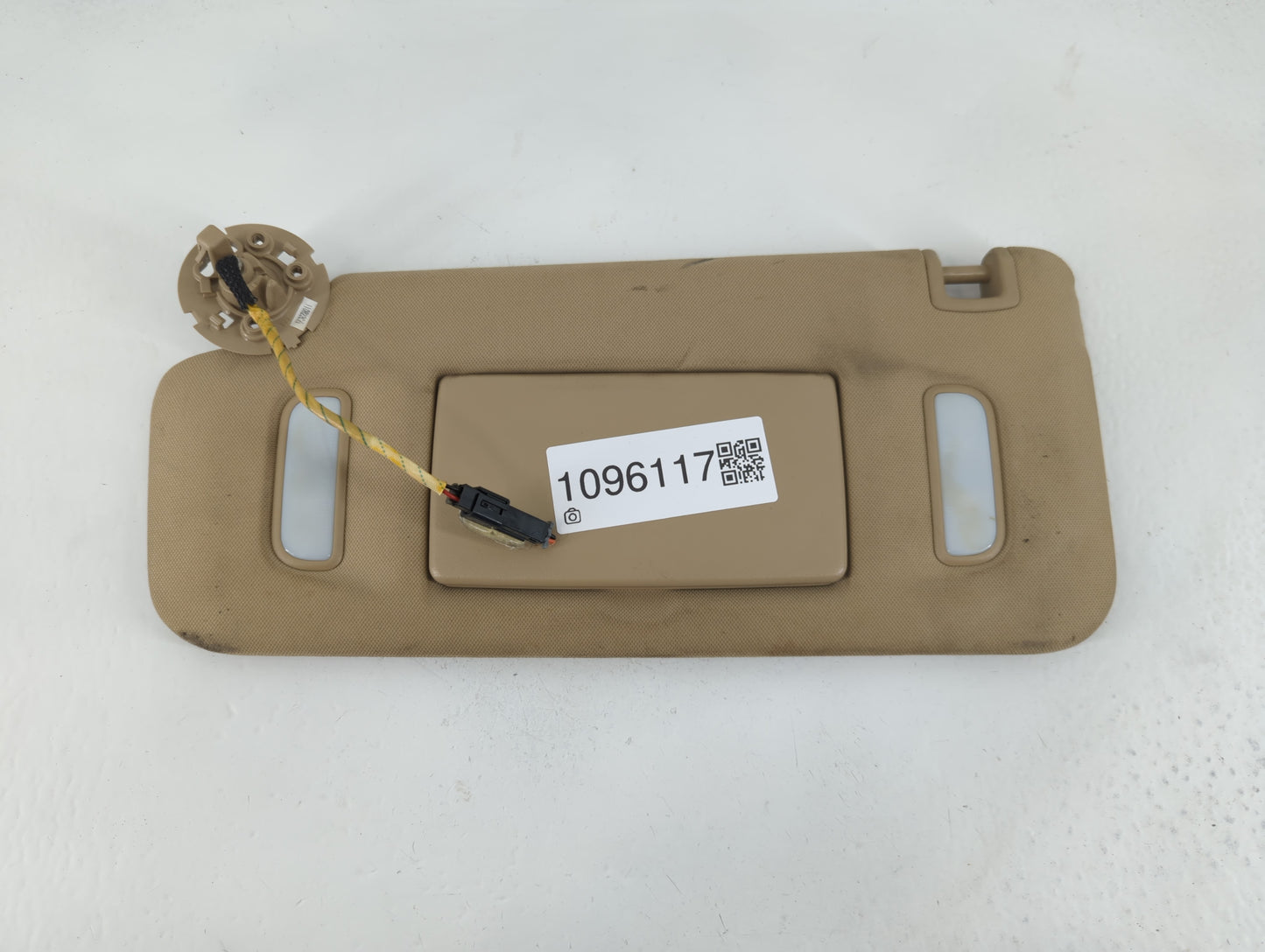 2008-2017 Buick Enclave Sun Visor Shade Replacement Driver Left Mirror Fits OEM Used Auto Parts - Oemusedautoparts1.com