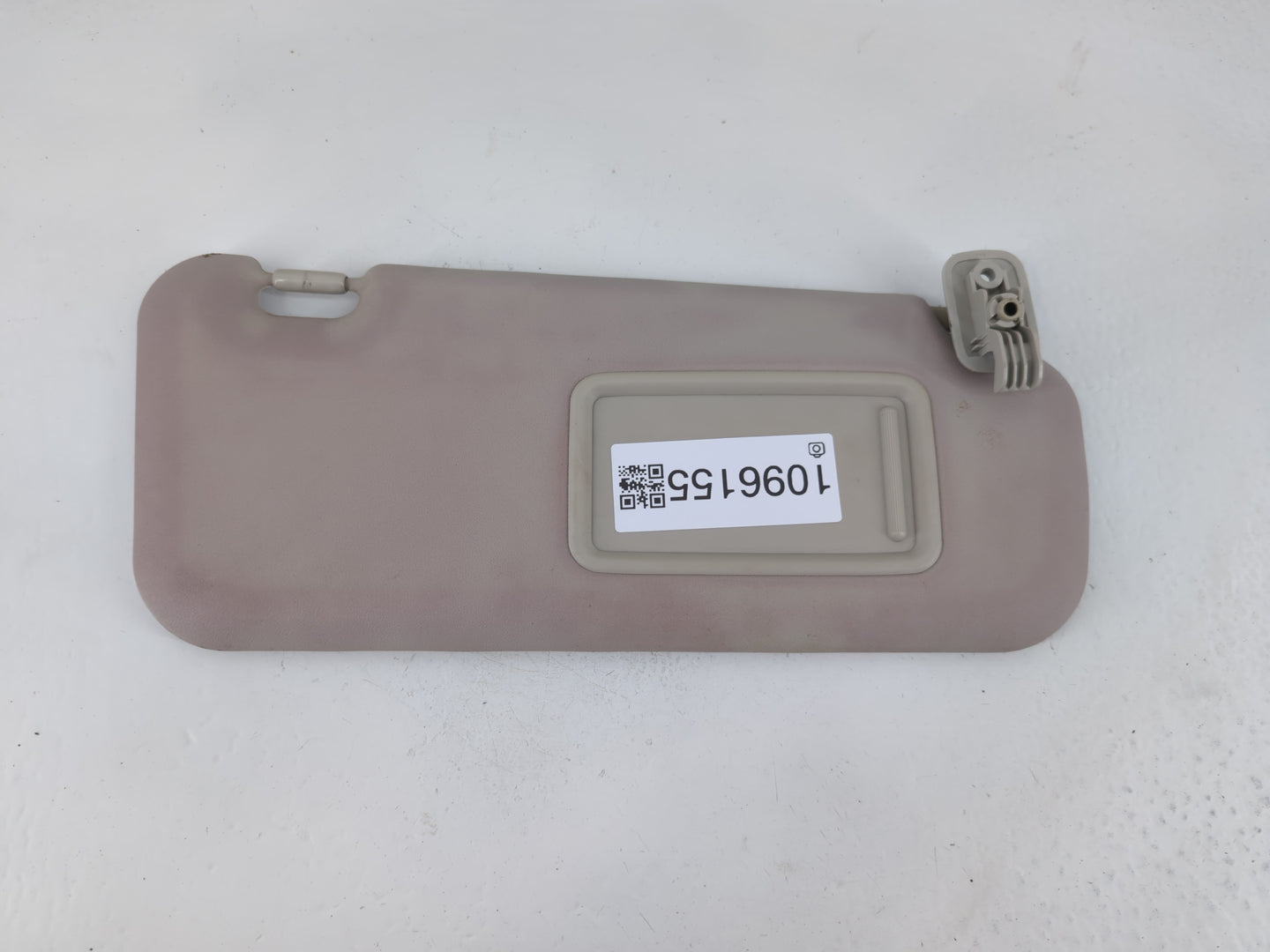 2013 Dodge Journey Sun Visor Shade Replacement Passenger Right Mirror Fits OEM Used Auto Parts - Oemusedautoparts1.com