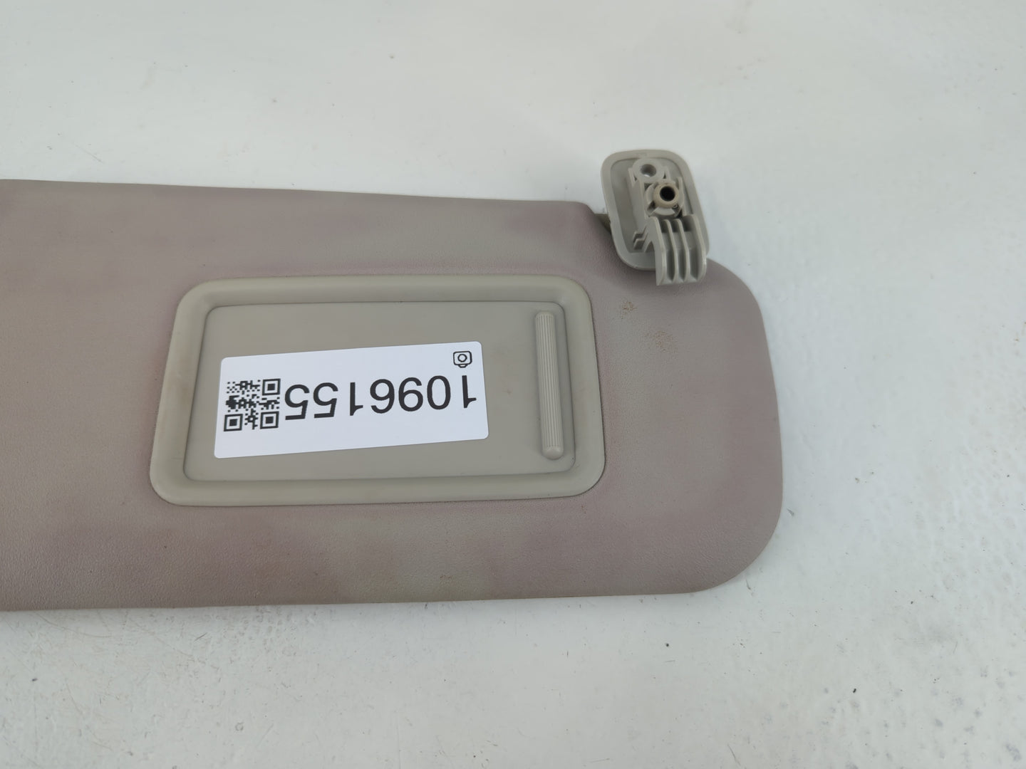 2013 Dodge Journey Sun Visor Shade Replacement Passenger Right Mirror Fits OEM Used Auto Parts - Oemusedautoparts1.com