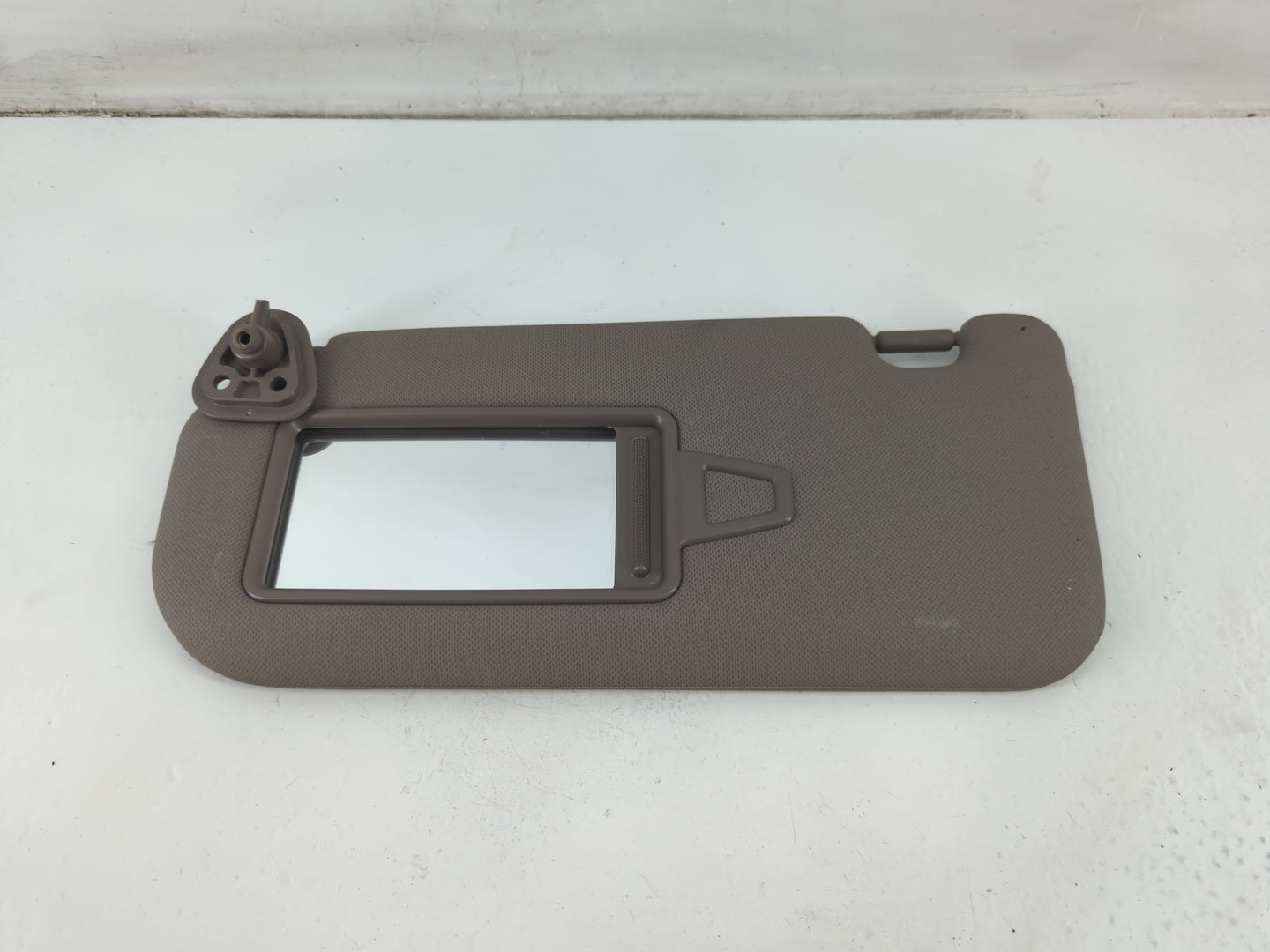 2010-2015 Hyundai Tucson Sun Visor Shade Replacement Driver Left Mirror Fits Fits 2010 2011 2012 2013 2014 2015 OEM Used Auto Parts - Oemusedautoparts1.com