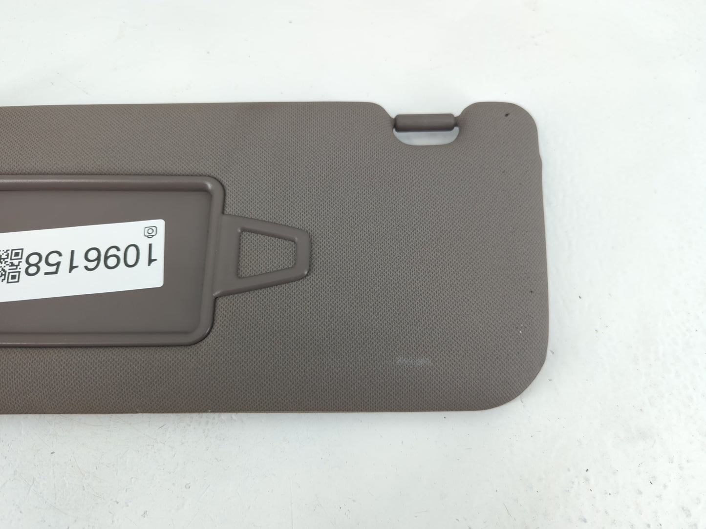 2010-2015 Hyundai Tucson Sun Visor Shade Replacement Driver Left Mirror Fits Fits 2010 2011 2012 2013 2014 2015 OEM Used Auto Parts - Oemusedautoparts1.com