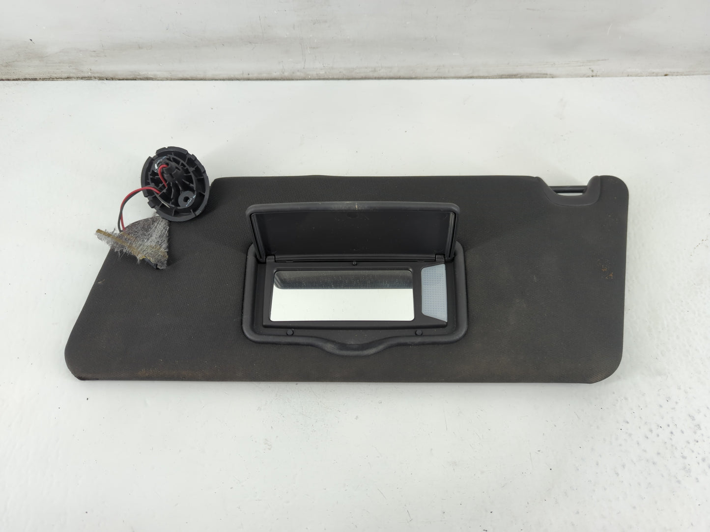 2011-2015 Ford Explorer Sun Visor Shade Replacement Driver Left Mirror Fits Fits 2011 2012 2013 2014 2015 OEM Used Auto Parts - Oemusedautoparts1.com